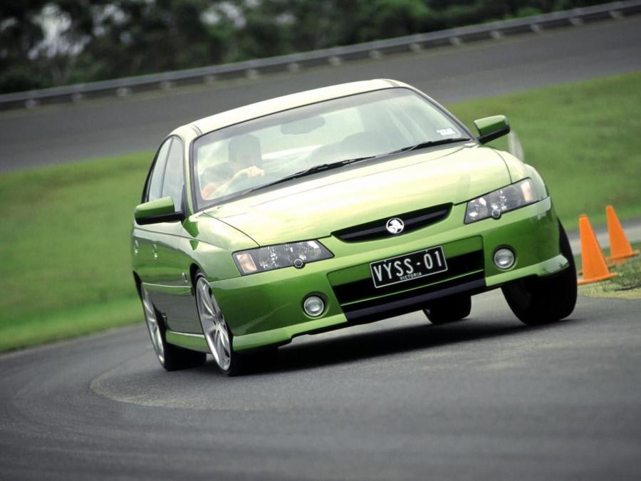  Holden Commodore SS 2002 года  (фото 8 из 10)